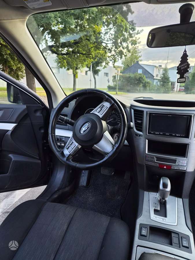 Subaru Legacy - 2