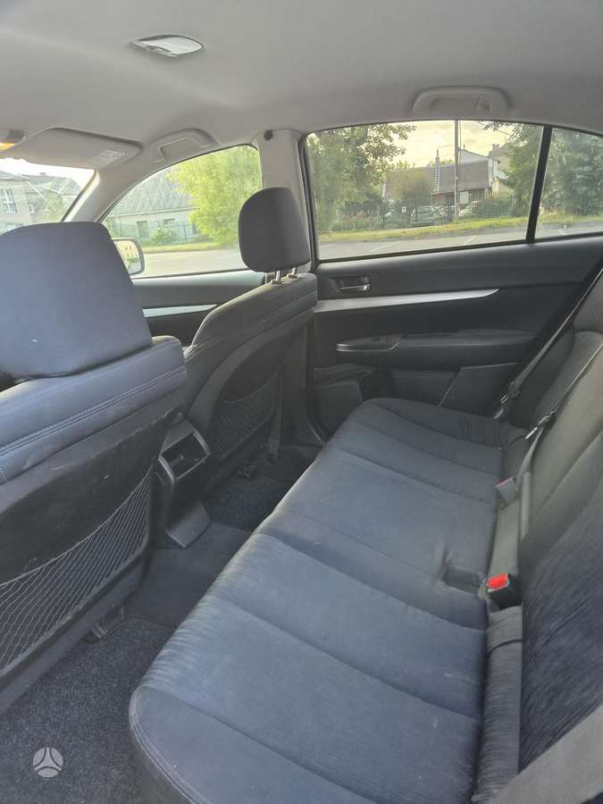 Subaru Legacy - 6