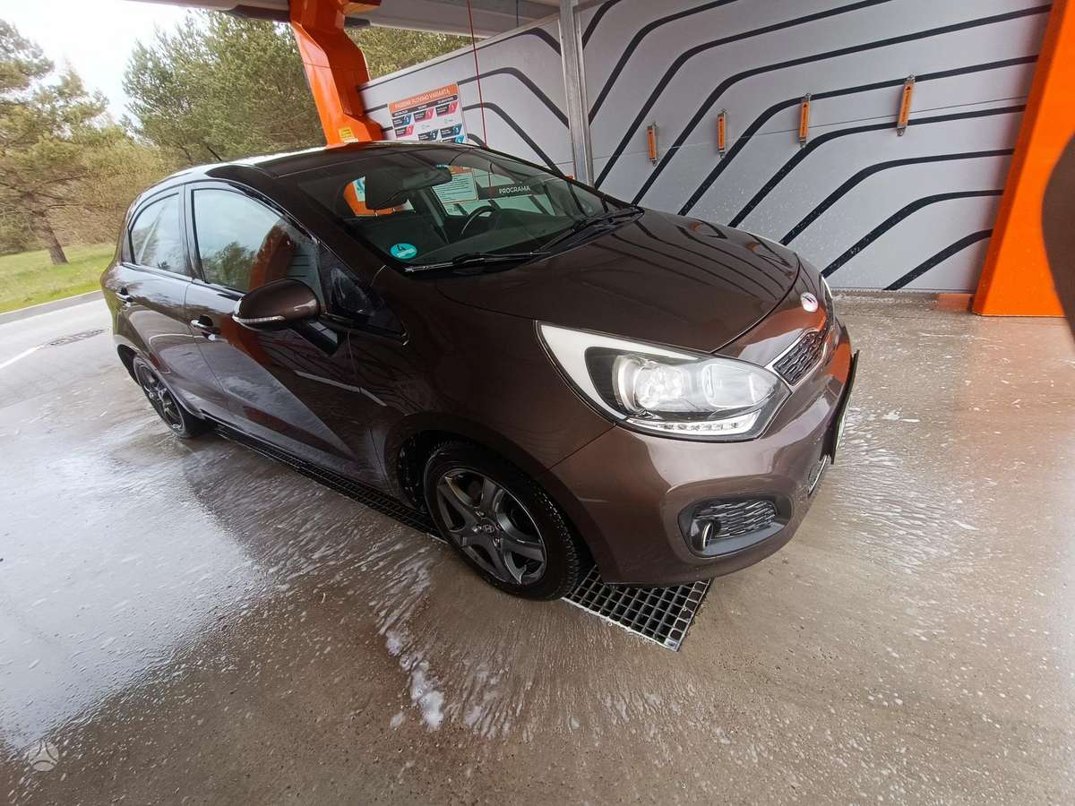 Kia Rio, 1.4 l., hatchback