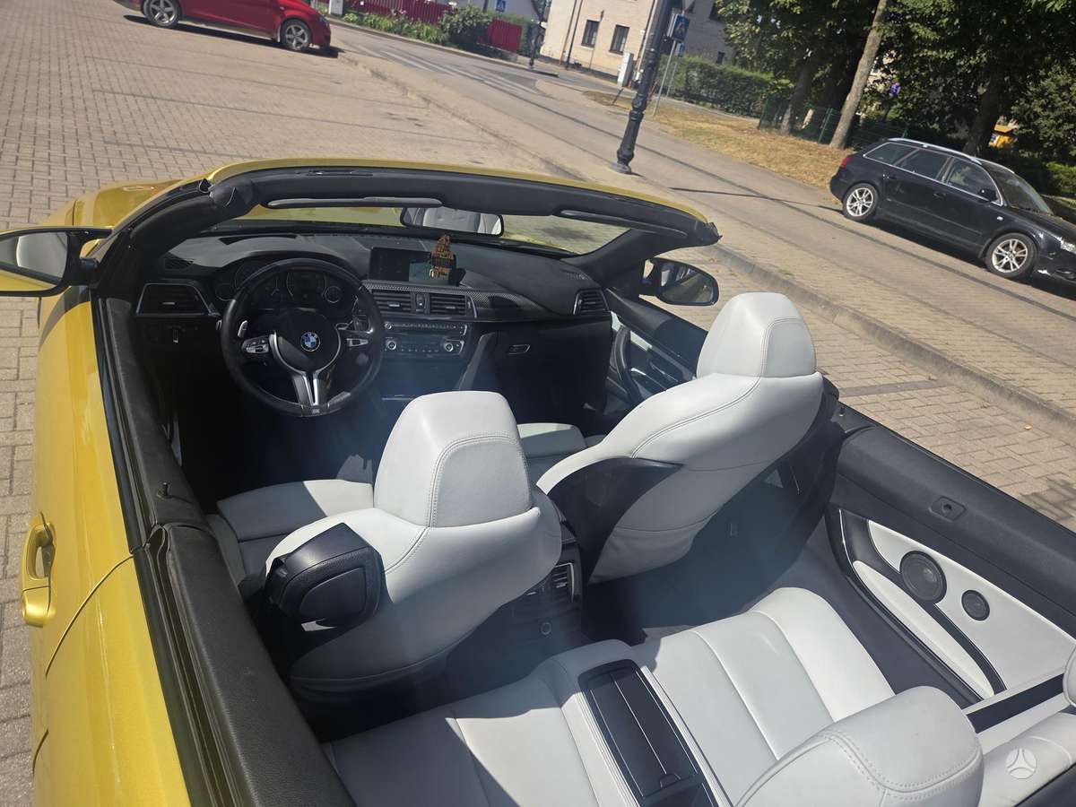 BMW M4, 3.0 l., convertible