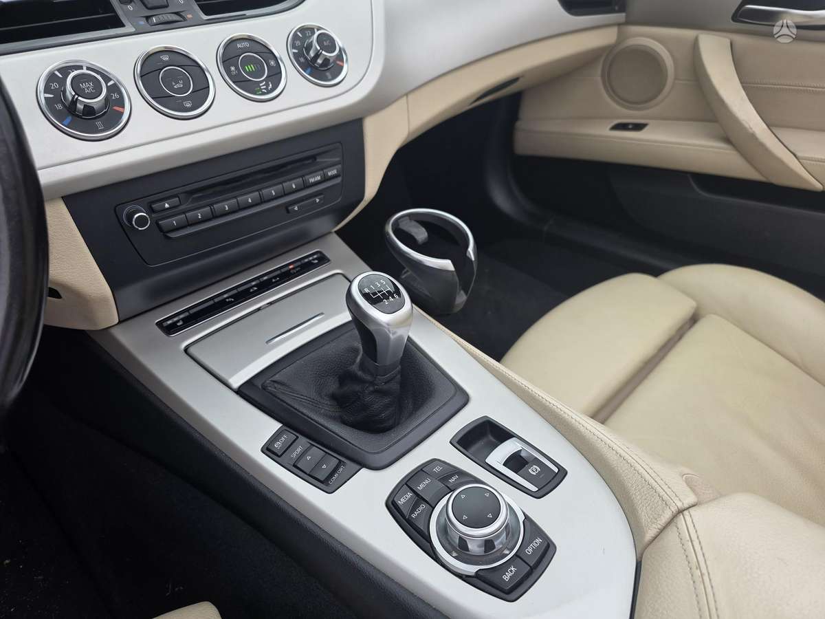 BMW Z4, 2.0 l., convertible