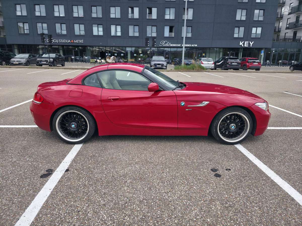 BMW Z4, 2.0 l., convertible