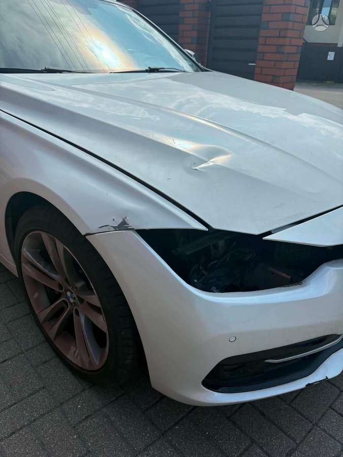 BMW 335, 3.0 l., Седан