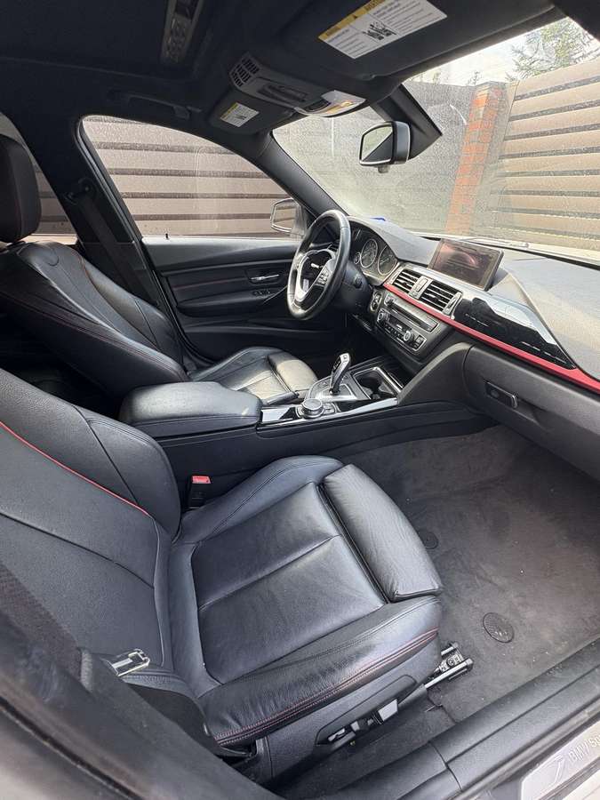 BMW 335, 3.0 l., Седан