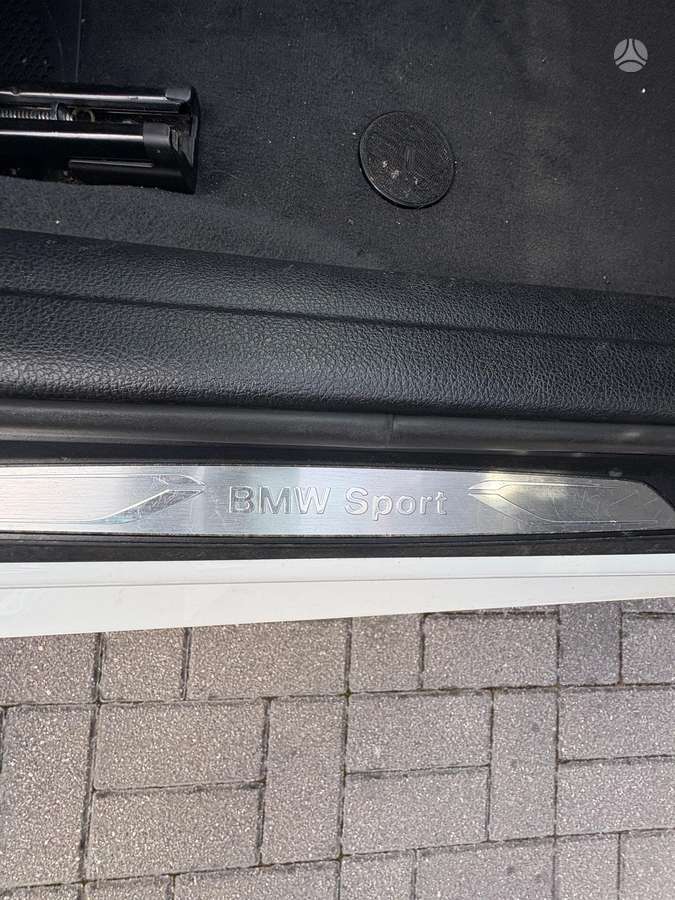 BMW 335, 3.0 l., Седан