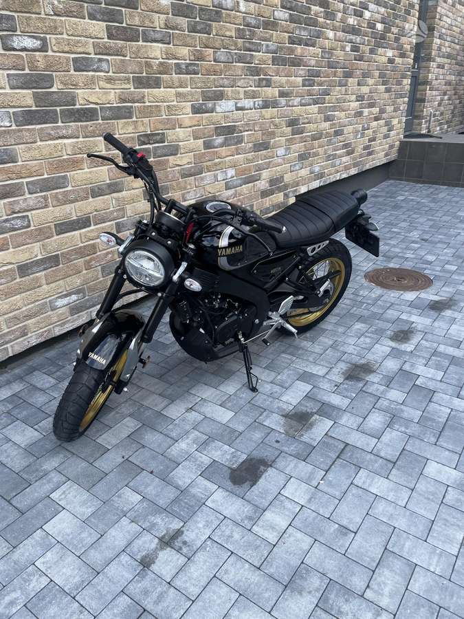 Yamaha XSR 125cc, street / classic