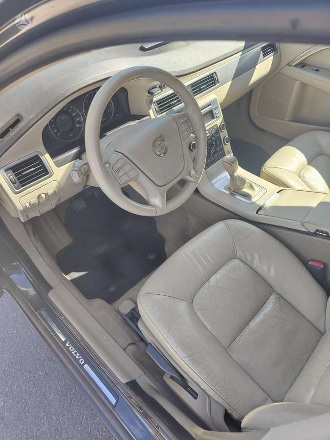Volvo V70, 2.0 l., Универсал