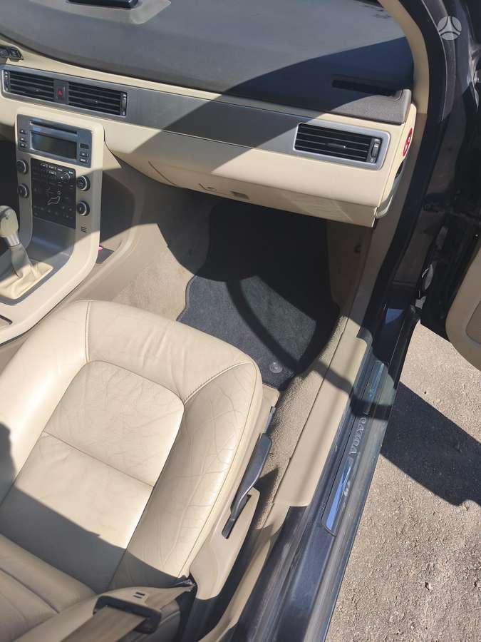 Volvo V70, 2.0 l., Универсал