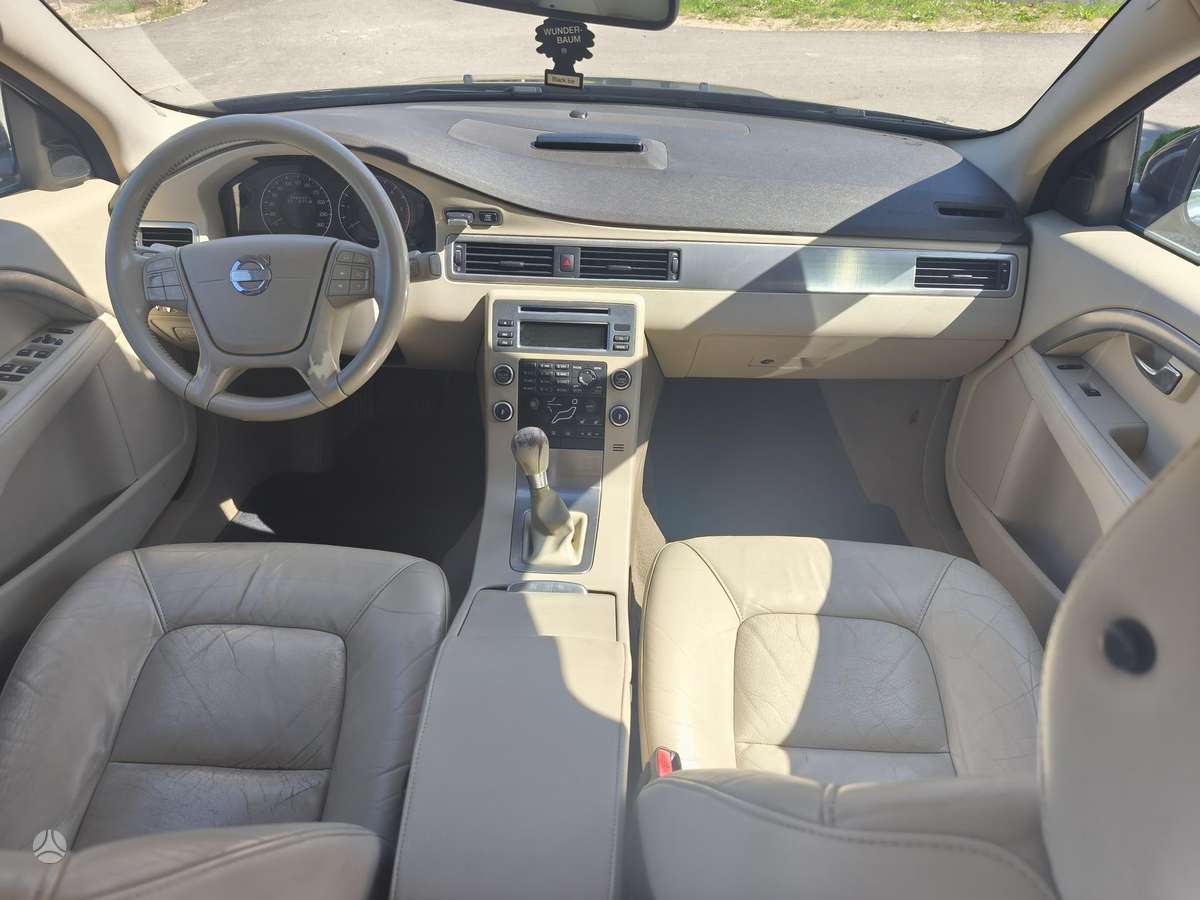 Volvo V70, 2.0 l., Универсал