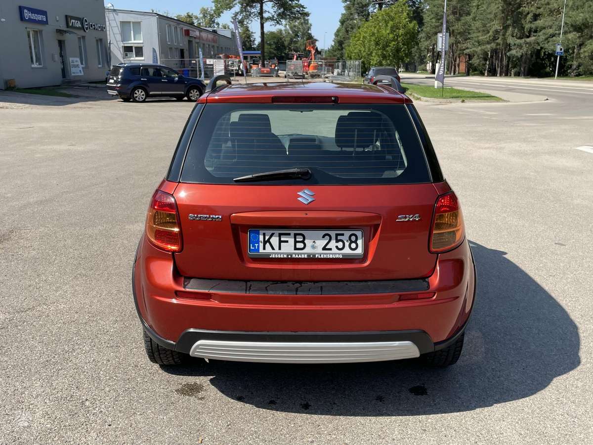 Suzuki SX4 - 5