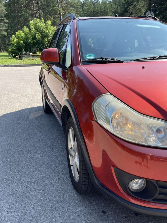 Suzuki SX4 - 10