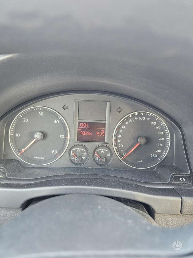 Volkswagen Golf Plus - 10