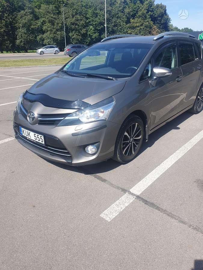 Toyota Verso, 1.8 l., Универсал