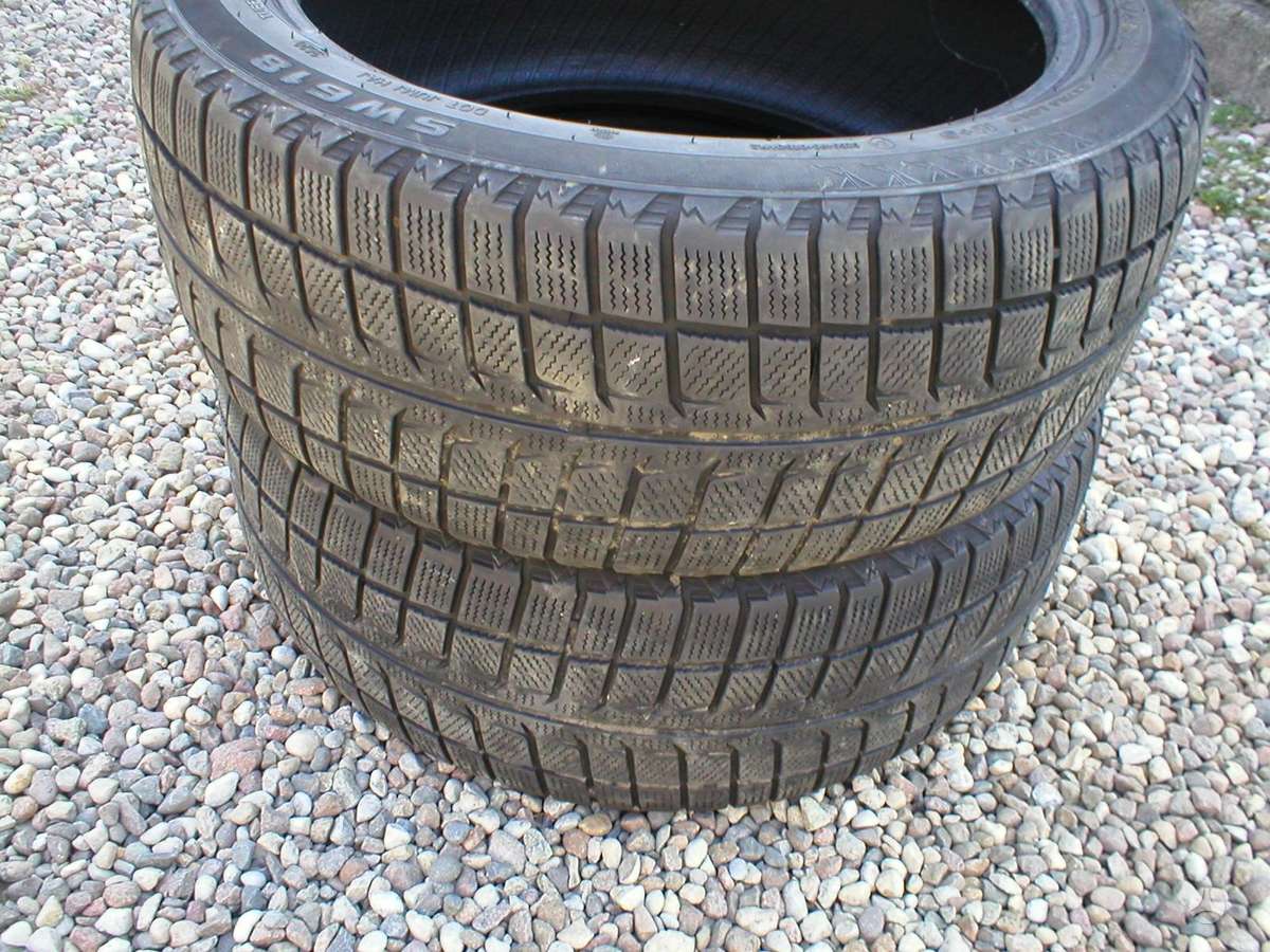 -Kita-, universalios 235/45 R18