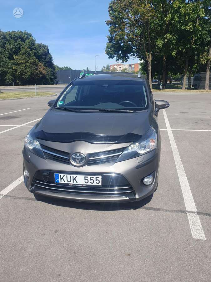 Toyota Verso, 1.8 l., Универсал