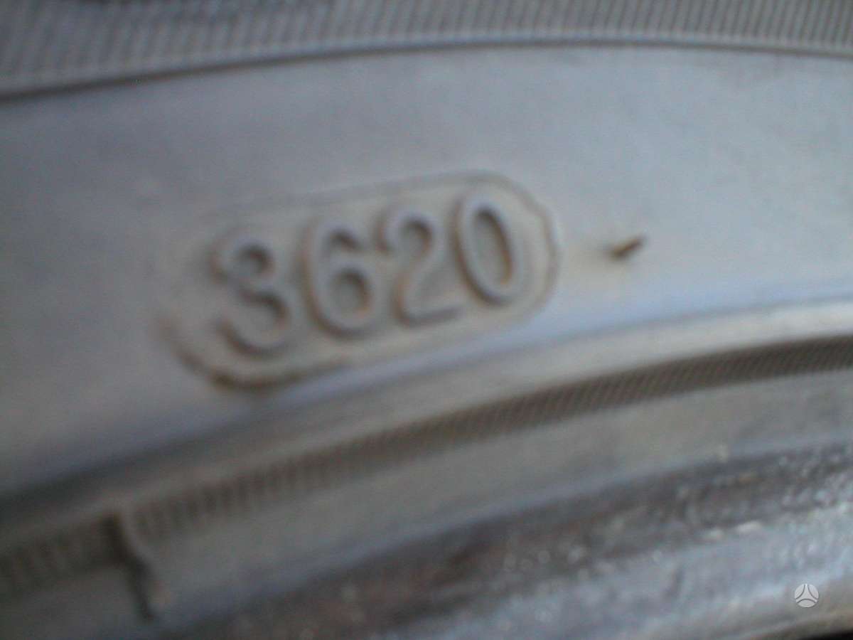-Kita-, universalios 235/45 R18