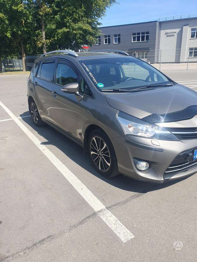 Toyota Verso, 1.8 l., Универсал