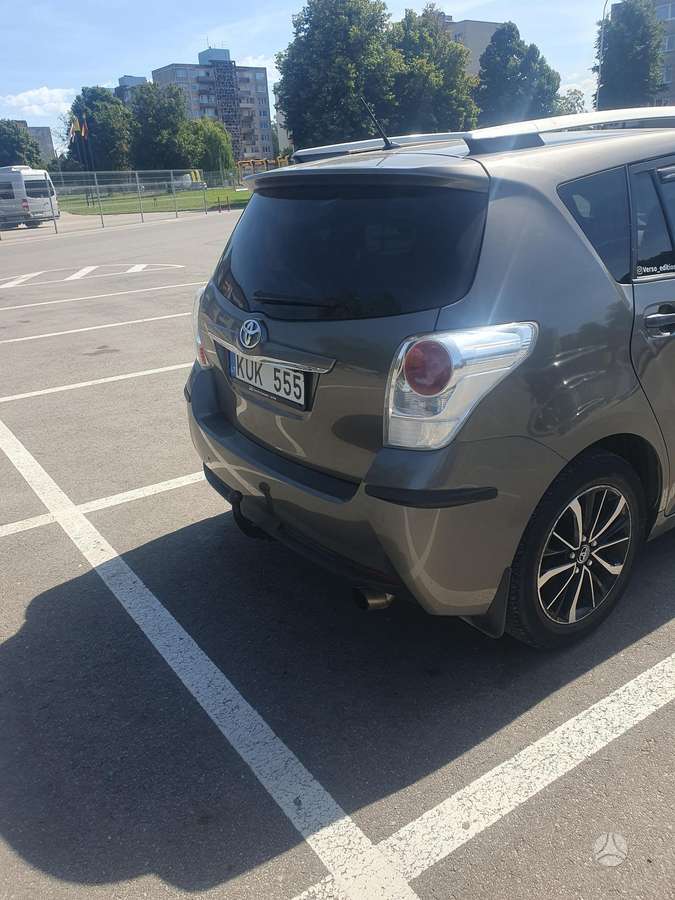 Toyota Verso, 1.8 l., Универсал