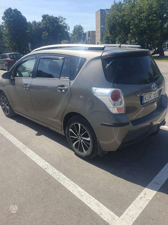 Toyota Verso, 1.8 l., Универсал