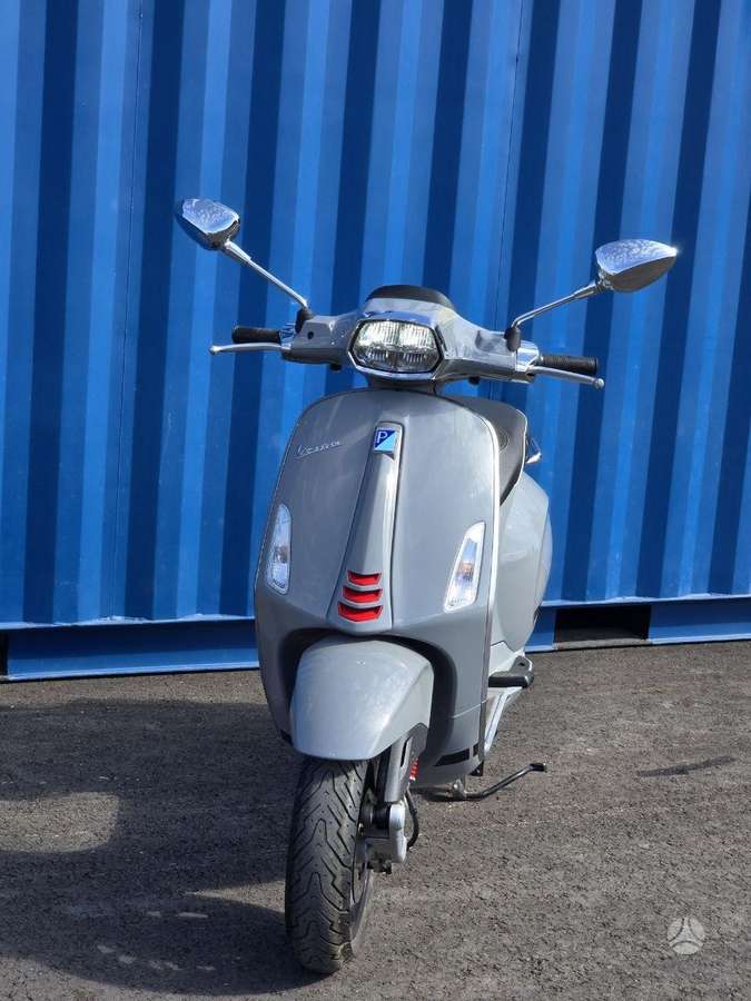 Piaggio Vespa 49cc, scooters / mopeds