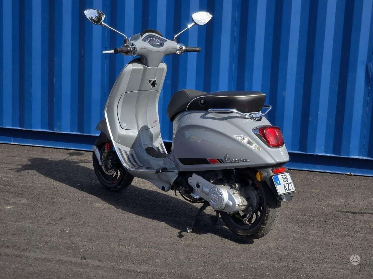 Piaggio Vespa 49cc, scooters / mopeds