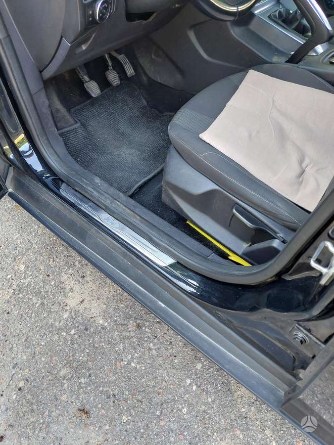Ford Focus, 1.6 l., hatchback