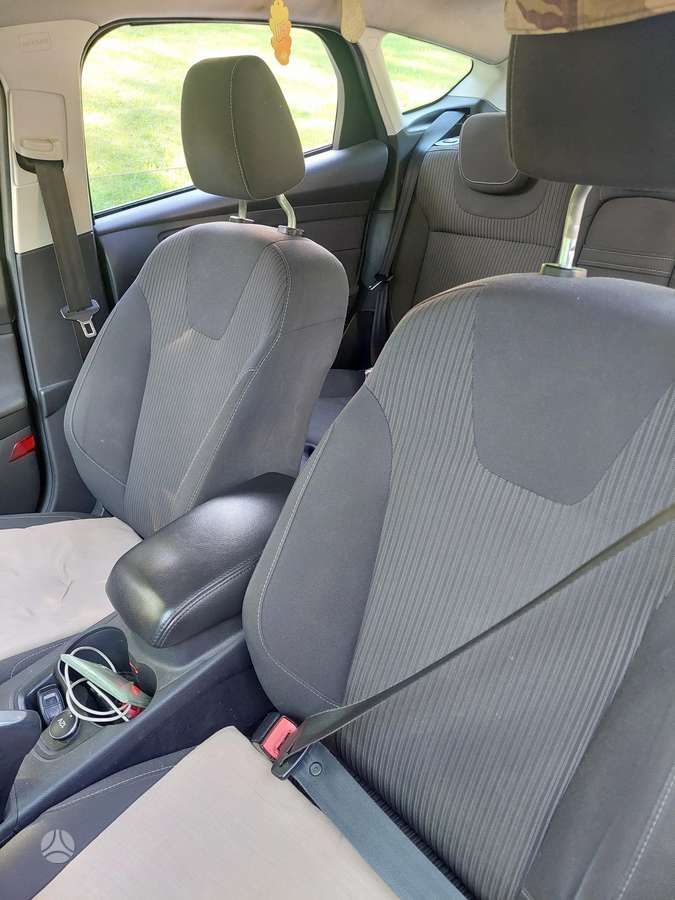Ford Focus, 1.6 l., hatchback