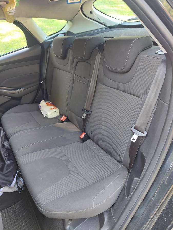 Ford Focus, 1.6 l., hatchback