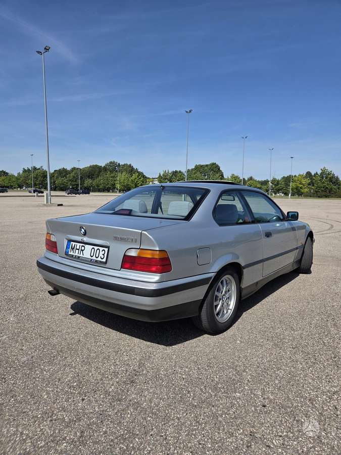BMW 320, 2.0 l., coupe