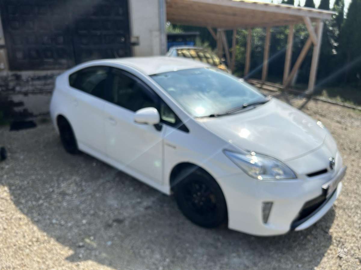 Toyota Prius - 2