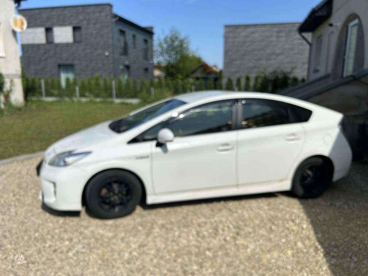 Toyota Prius - 7