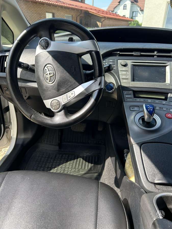 Toyota Prius - 11