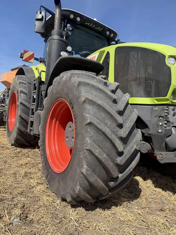 Claas Axion 950 CMATIC, tractors