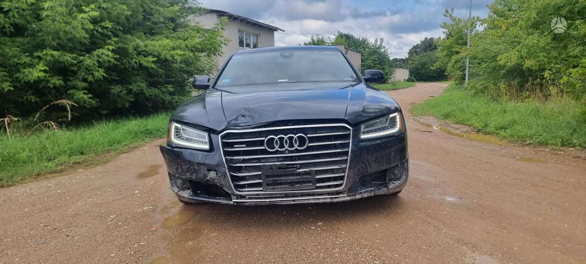 Audi A8, 4.0 l., Седан