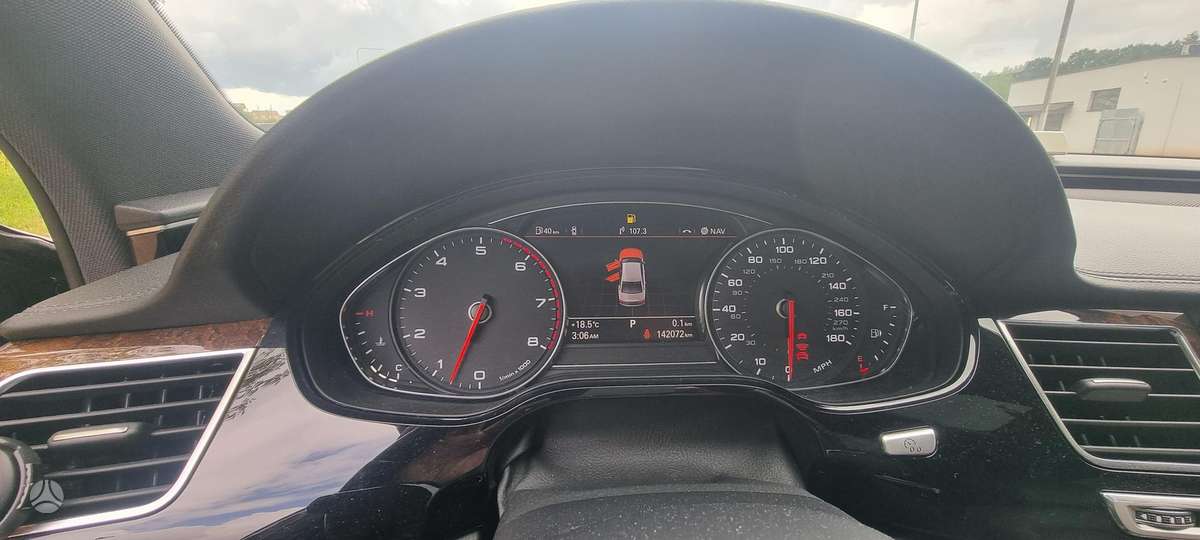 Audi A8, 4.0 l., Седан