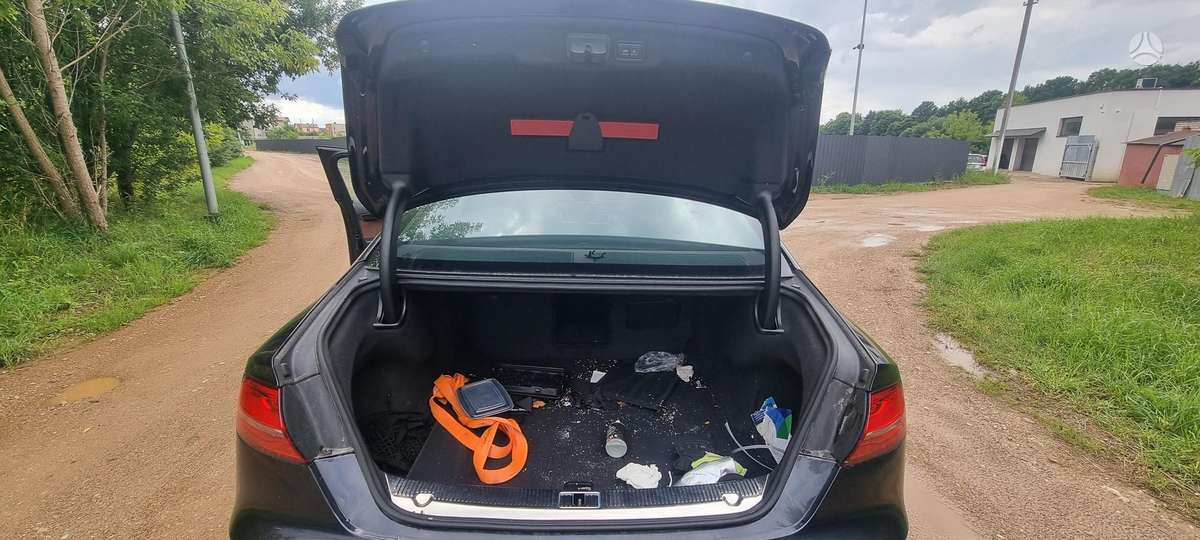 Audi A8, 4.0 l., Седан