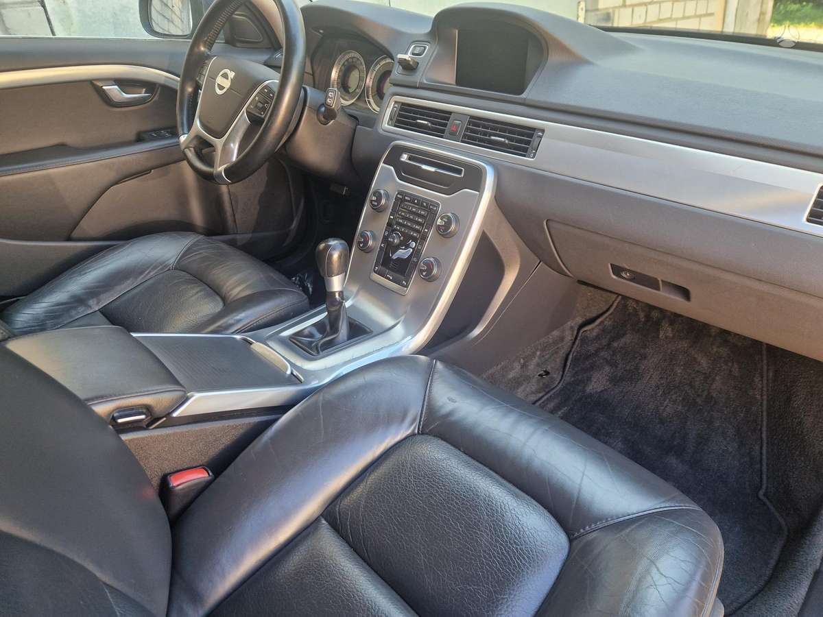 Volvo V70, 2.0 l., Универсал
