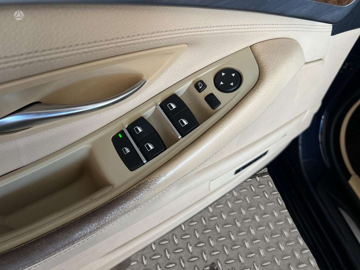 BMW 525, 3.0 l., Универсал