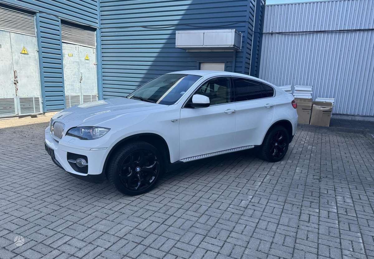 BMW X6, 3.0 l., off-road / crossover