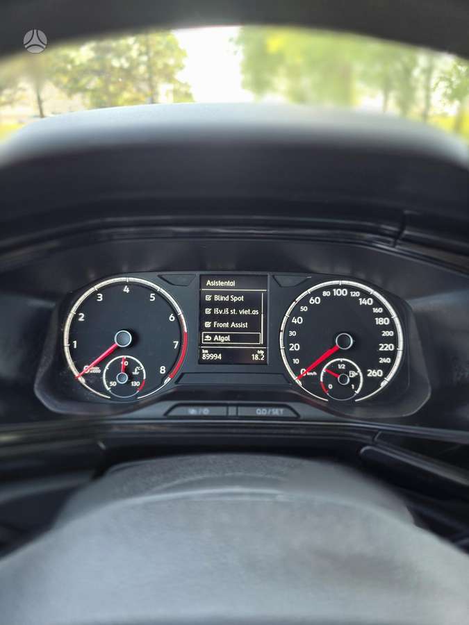 Volkswagen T-Cross - 8