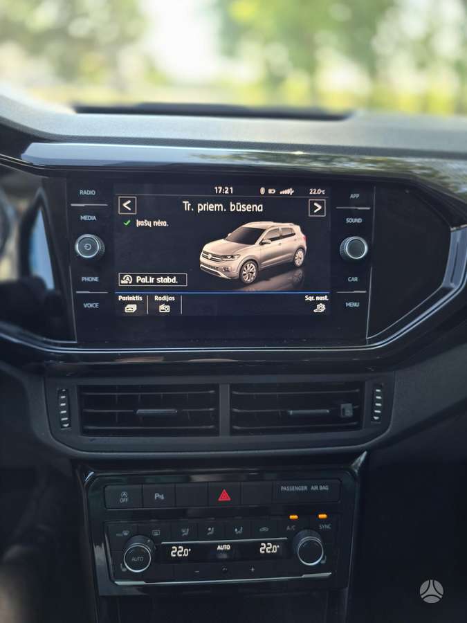 Volkswagen T-Cross - 12