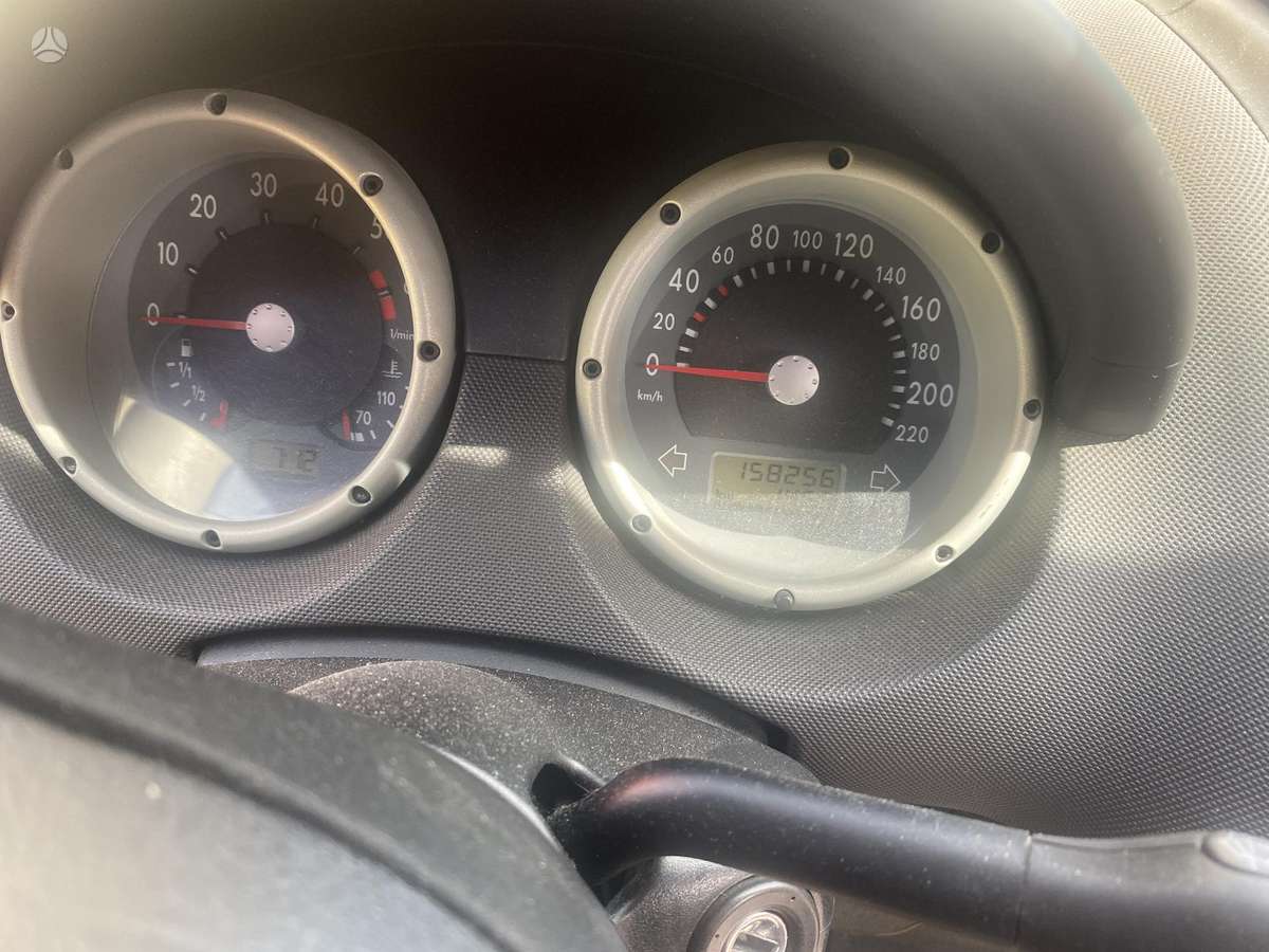 Volkswagen Polo - 7