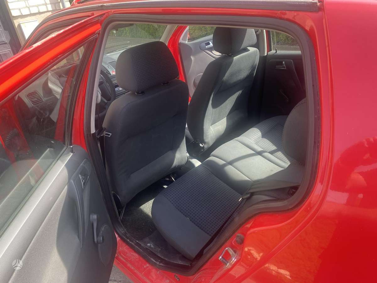 Volkswagen Polo - 8