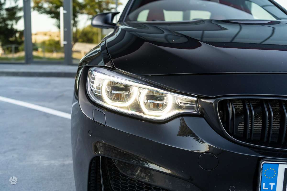 BMW M3, 3.0 l., Седан