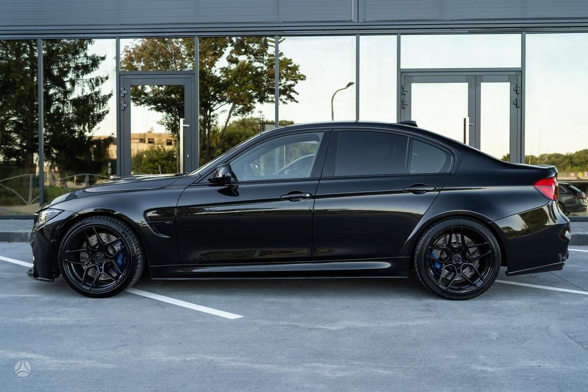 BMW M3, 3.0 l., Седан