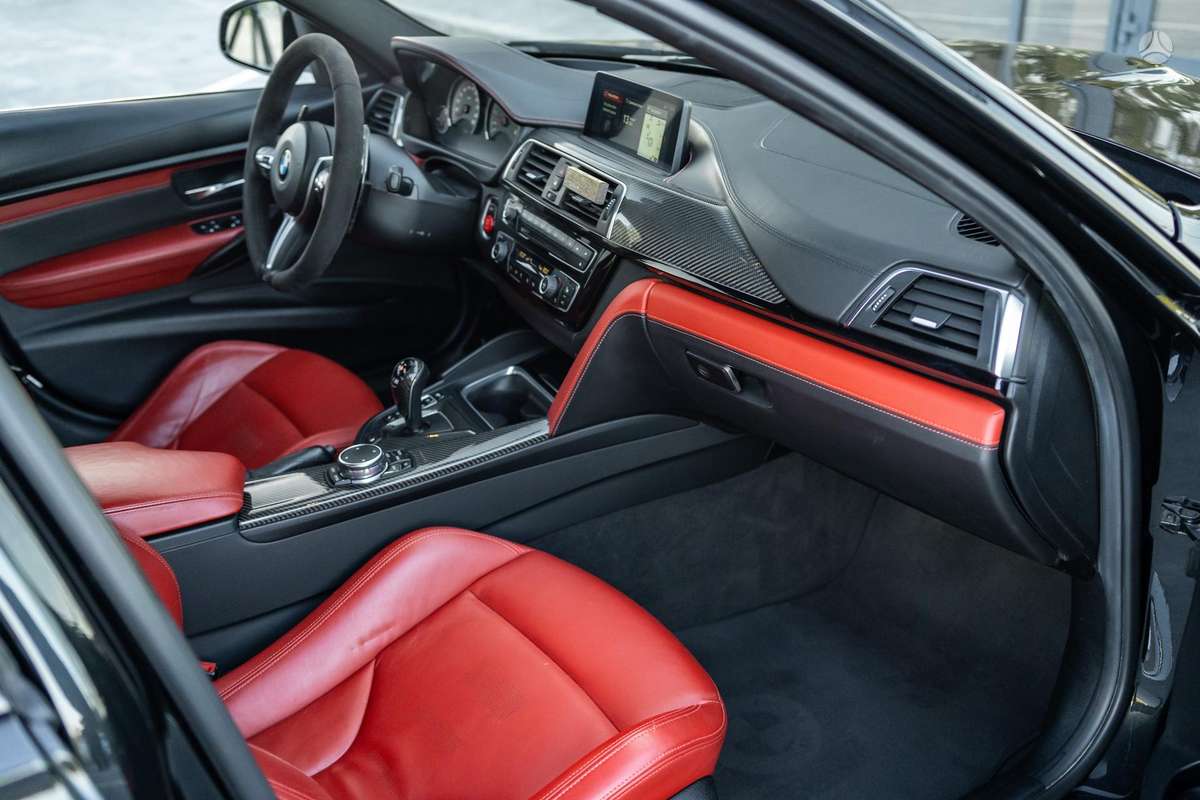 BMW M3, 3.0 l., Седан