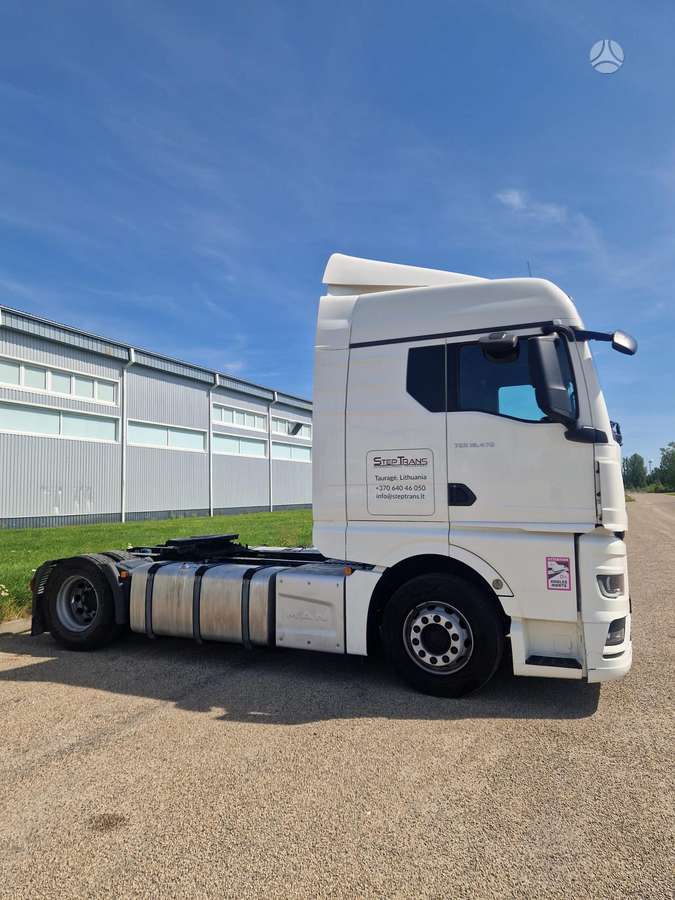 MAN TGX 18.470, double sleeper