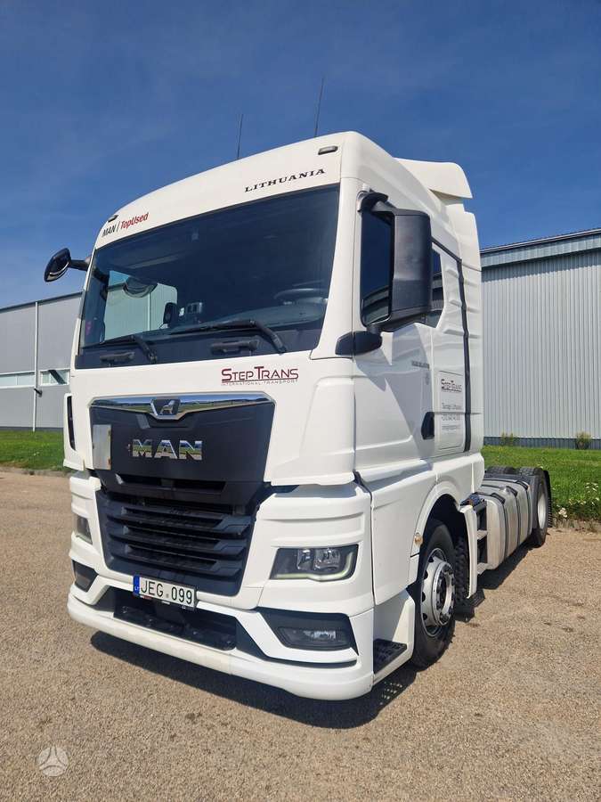MAN TGX 18.470, double sleeper
