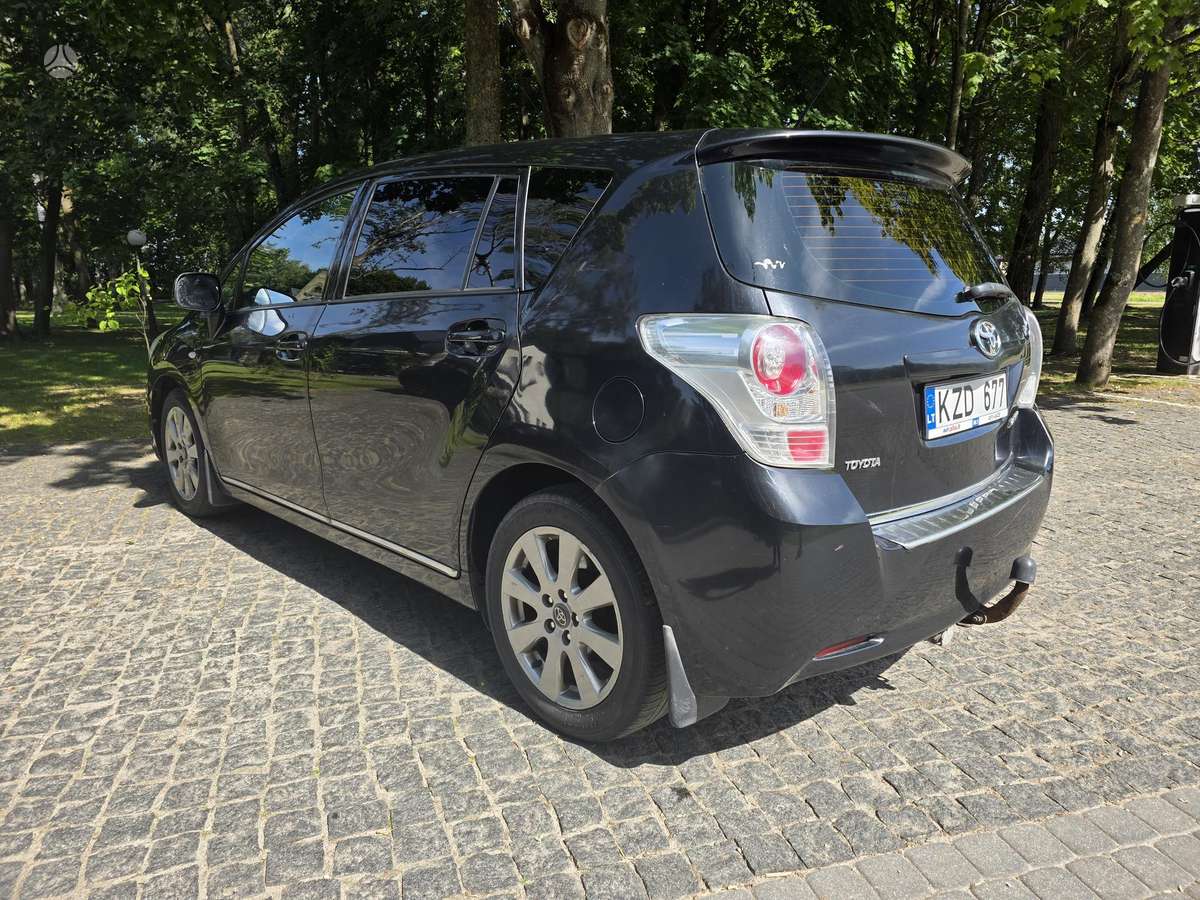 Toyota Verso - 2