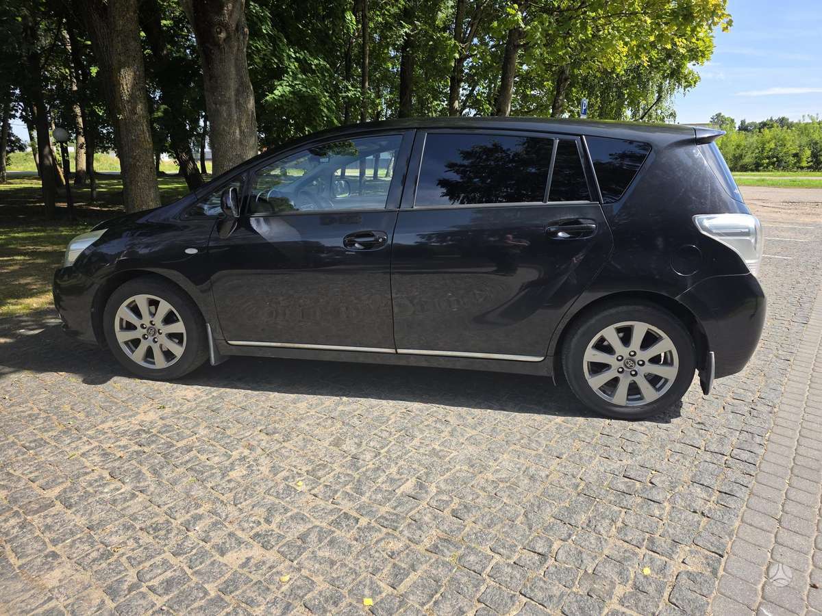 Toyota Verso - 3
